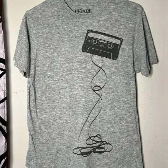 Maxell Unravelling Audio Cassette Tape Men's Small T-Shirt - Picture 4 of 6